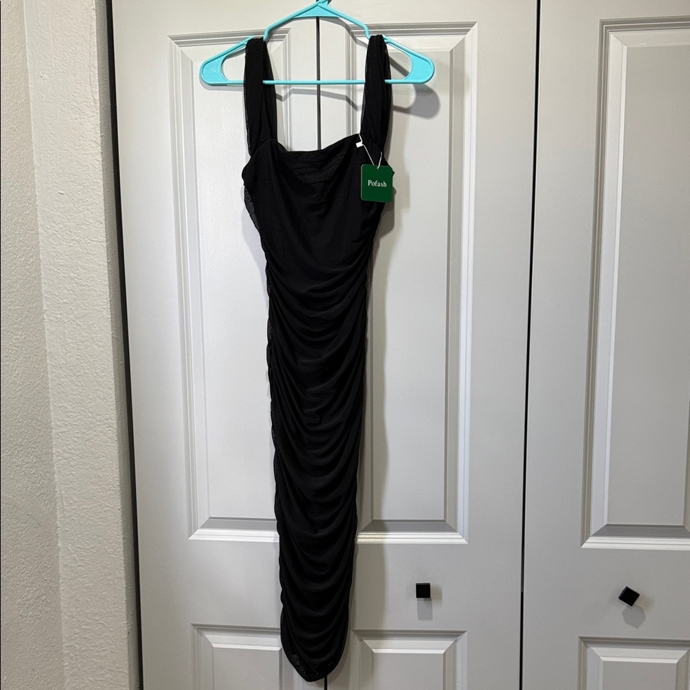Chic Black Ruched Midi Dress